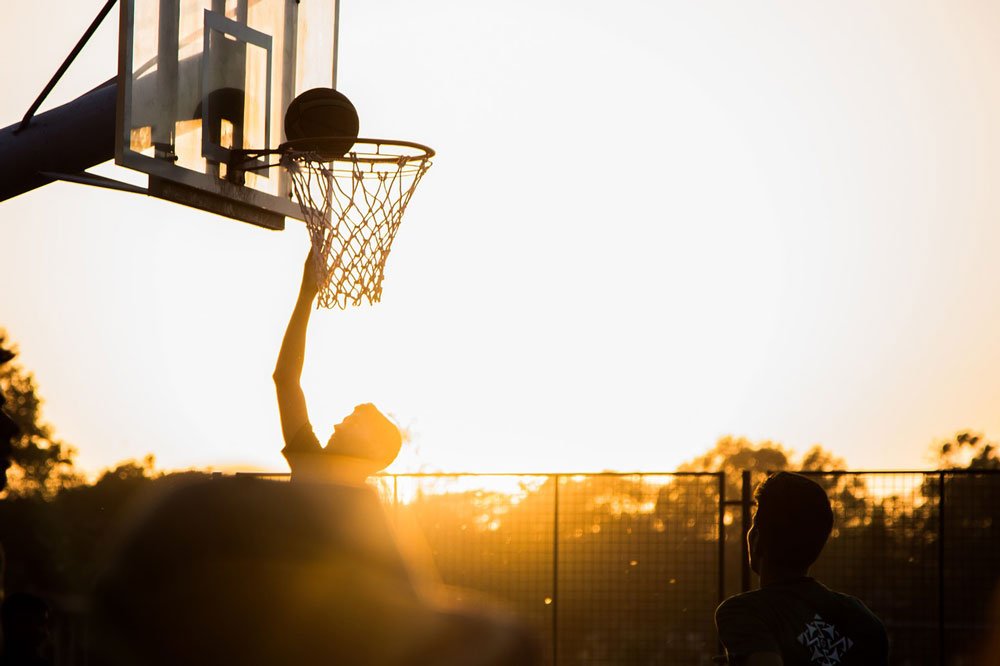 Bola Basket: Cara Jitu Lay Up Shoot Untuk Pemula
