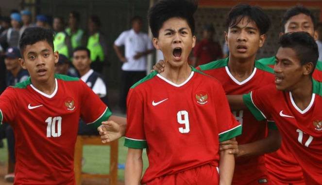 Pemain Timnas Indonesia U-16 saat merayakan kemenangan atas Filipina. (Foto : Antara)