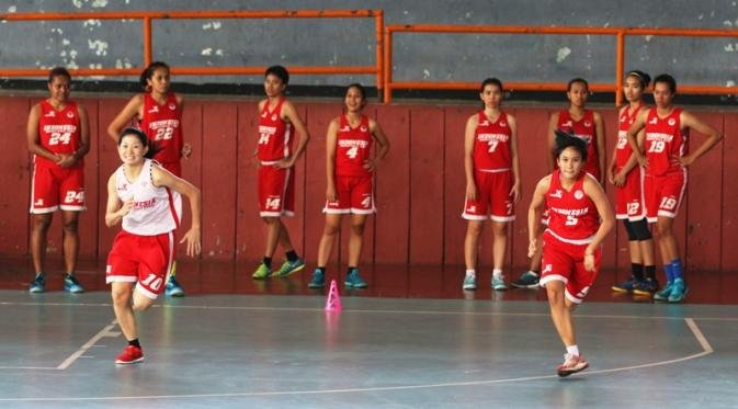 Timnas Basket Putri Lawan Habis Myanmar