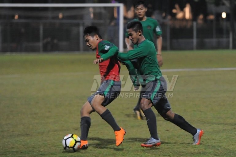 Timnas U-19 sudah mulai berlatih sejak Kamis (22/3) di lapangan ABC, Senayan, jelang laga melawan Timnas U-19 Jepang, pada Minggu (25/3). (Pras/NYSN)