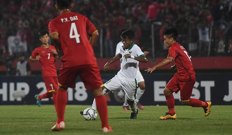 Winger Timnas U-16, Mochammad Supriadi (11), saat berakselerasi dalam laga Piala AFF U-16 2018 kontra Vietnam di Stadion Gelora Delta, Sidoarjo, Jawa Timur, Kamis (2/8). (medcom.id)