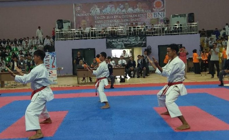 Kejurnas Karate Perguruan Kandaga Prana 2018 digelar di GOR Cempaka Putih, Jakarta Pusat pada 24-25 November 2018. Sebanyak 317 atlet dari 18 Pengurus Provinsi Kandaga Prana di Indonesia, tampil dalam 60 kelas, dari usia dini hingga senior. (tempo.co)