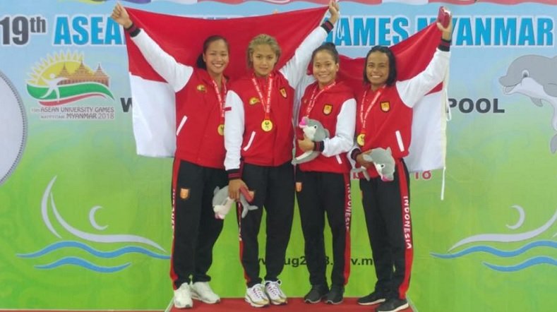 Tim renang Indonesia sukses menyabet enam belas medali emas, sembilan perak, dan satu perunggu, hingga Jumat (14/12), pada ASEAN University Games 2018 (AUG), yang berlangsung di Myanmar International Convention Center 2, Naypyitaw, Myanmar, 8-12 Desember. (PRSI)