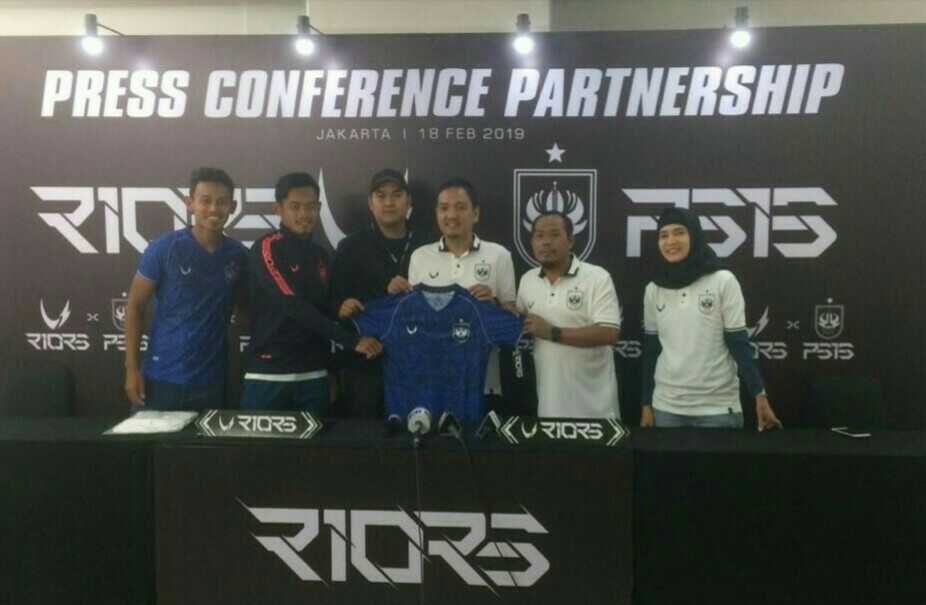 Tonjolkan Kearifan Lokal, Riors Luncurkan Jersey Anyar PSIS Semarang