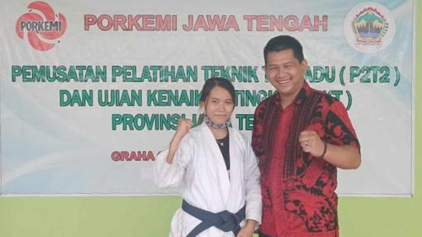 Berkenalan Dengan Dwi Apriyani, Calon Bintang Kempo Indonesia